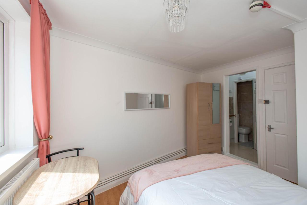 Modern Apartments In Bromley, Greater London Near Tesco And Sundridge Park Station Buitenkant foto