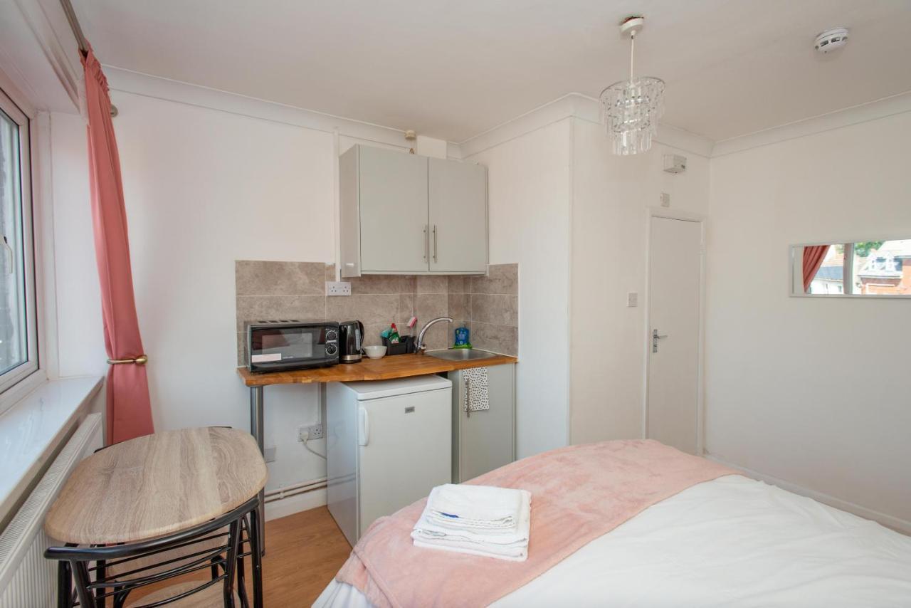 Modern Apartments In Bromley, Greater London Near Tesco And Sundridge Park Station Buitenkant foto