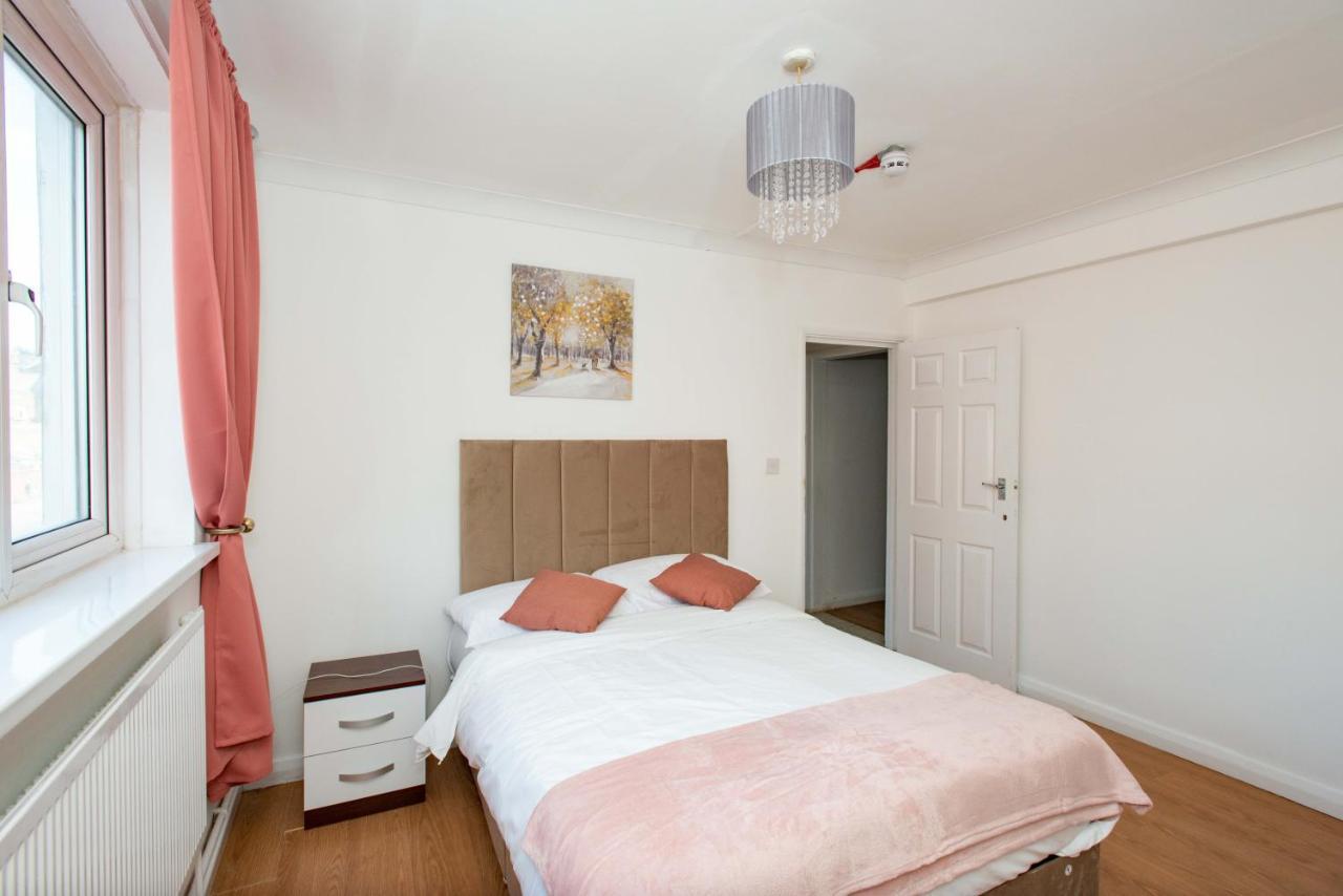 Modern Apartments In Bromley, Greater London Near Tesco And Sundridge Park Station Buitenkant foto